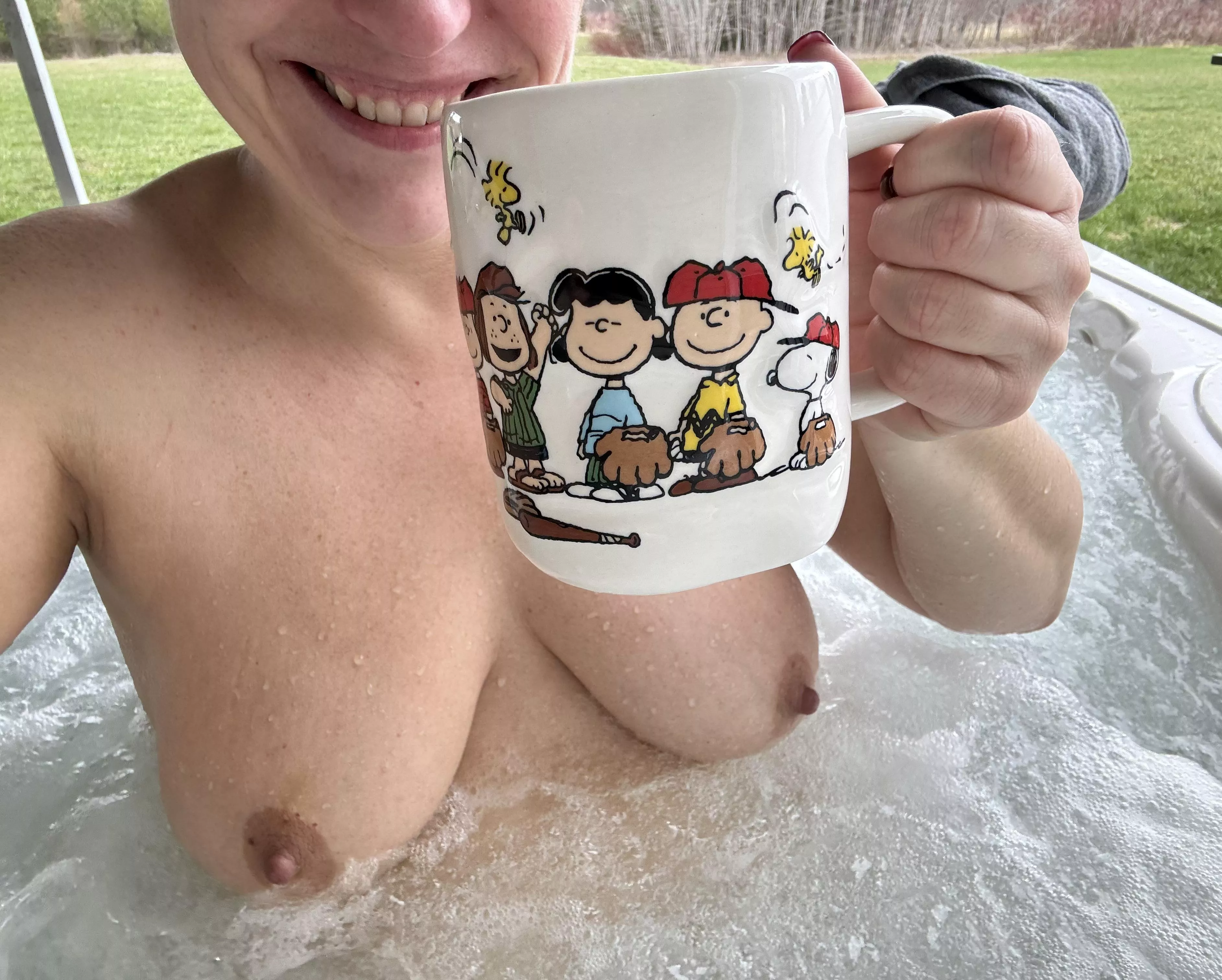 Sunday … perfect for coffee in the tub 😈