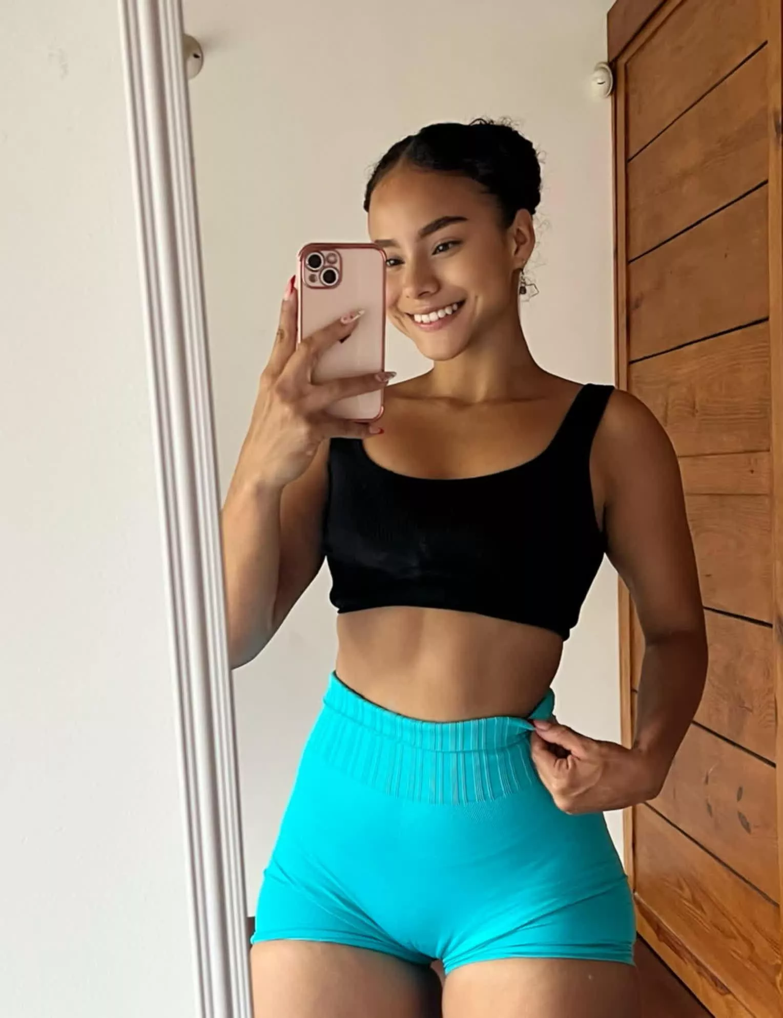 Take my fit body out on a date