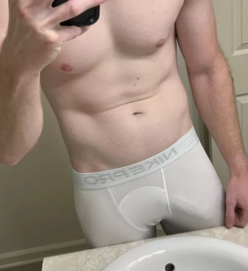 Too bad I can’t wear just this to the gym. 