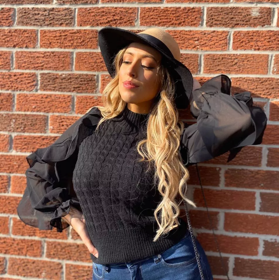 too busty in that sweater 