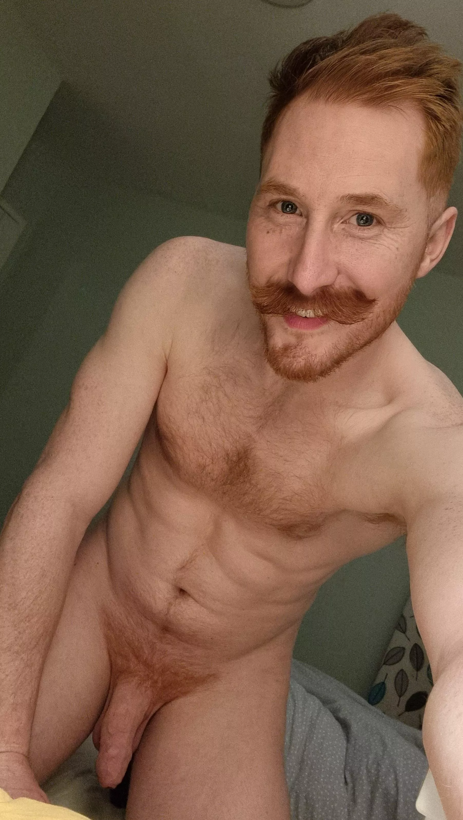 Wakey wakey, hands off snakey!