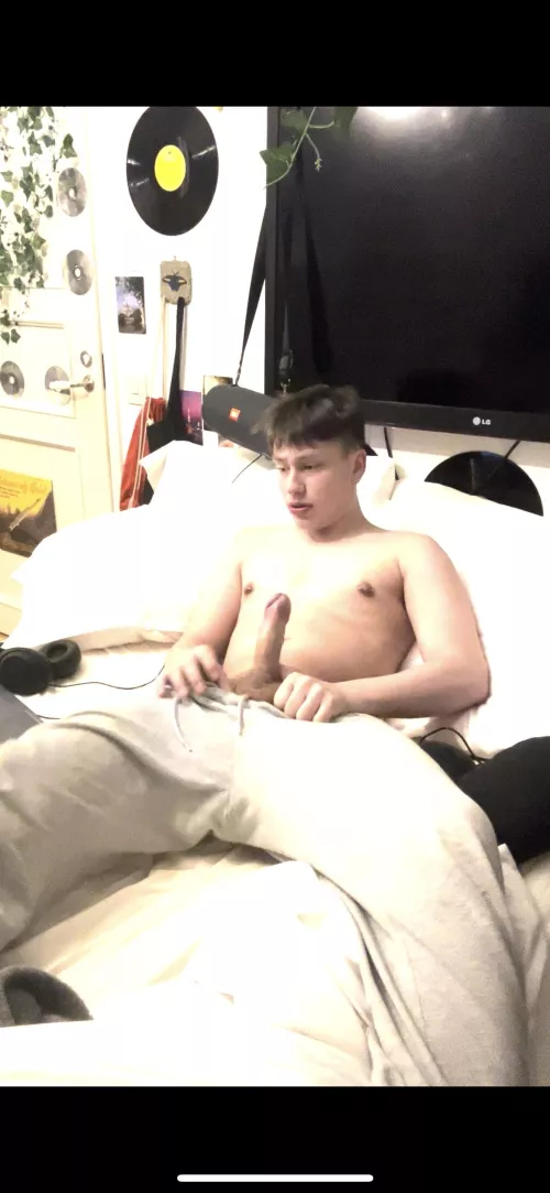 wana get pissed on? 😋