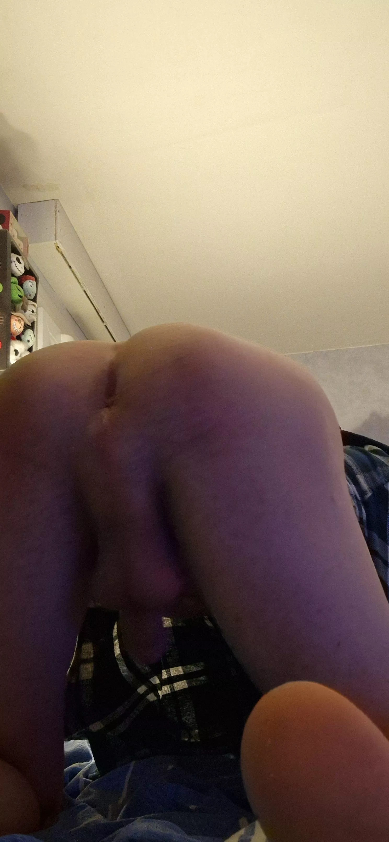 What if I wait like this in my room ?