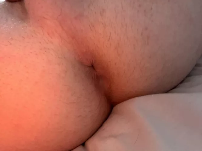 Who’s going to loosen my tight bussy 😩