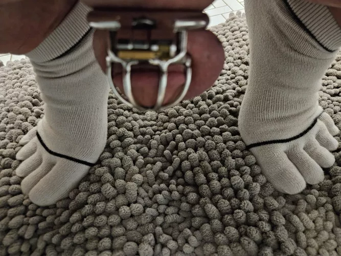 Would you keep me locked? 