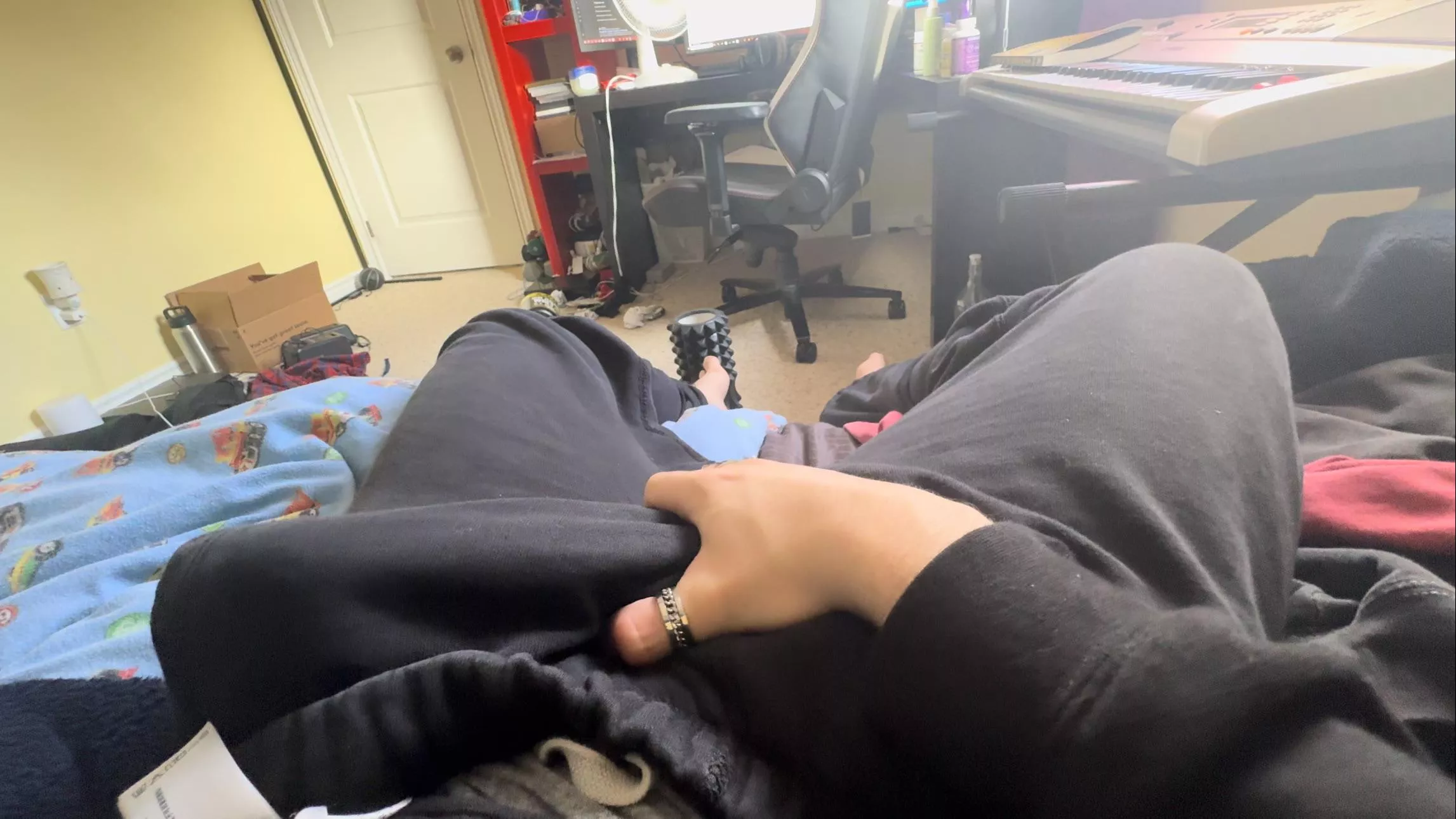 (18) Huge Bulge