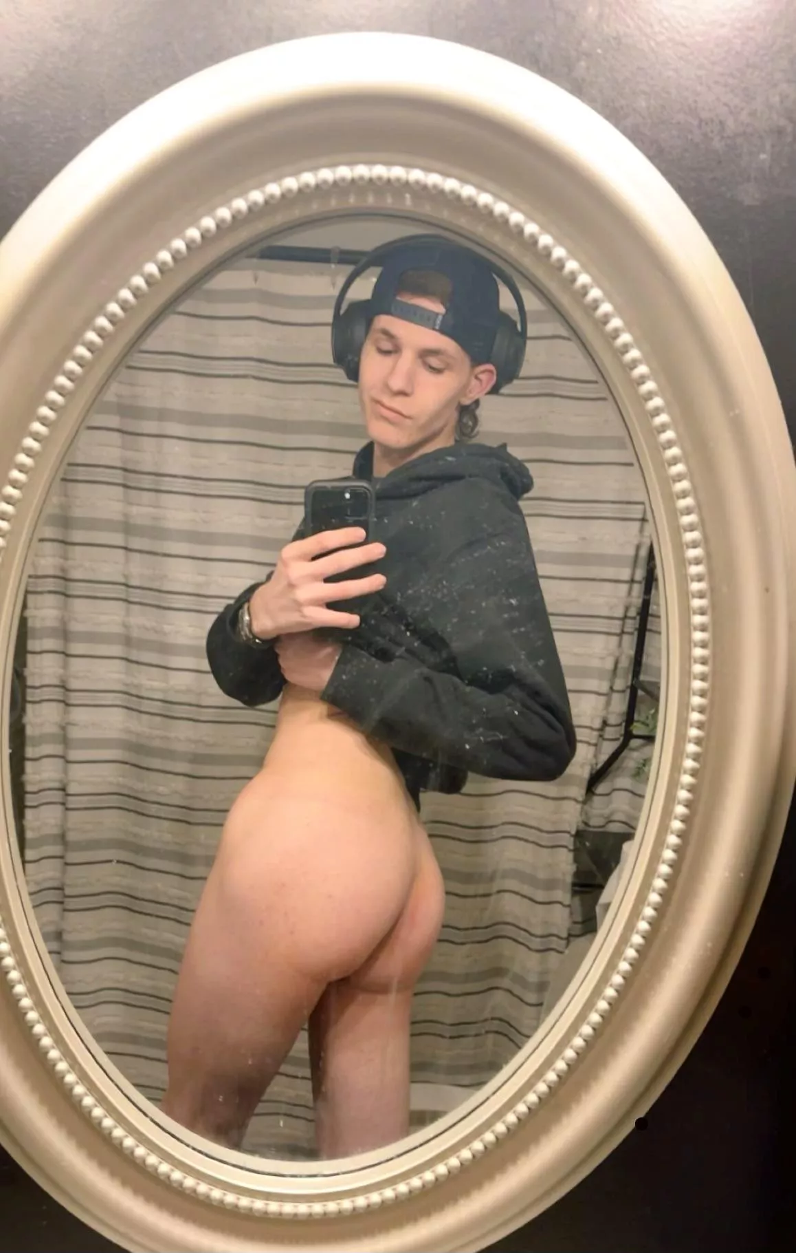 19, Am I breedable? 🤤