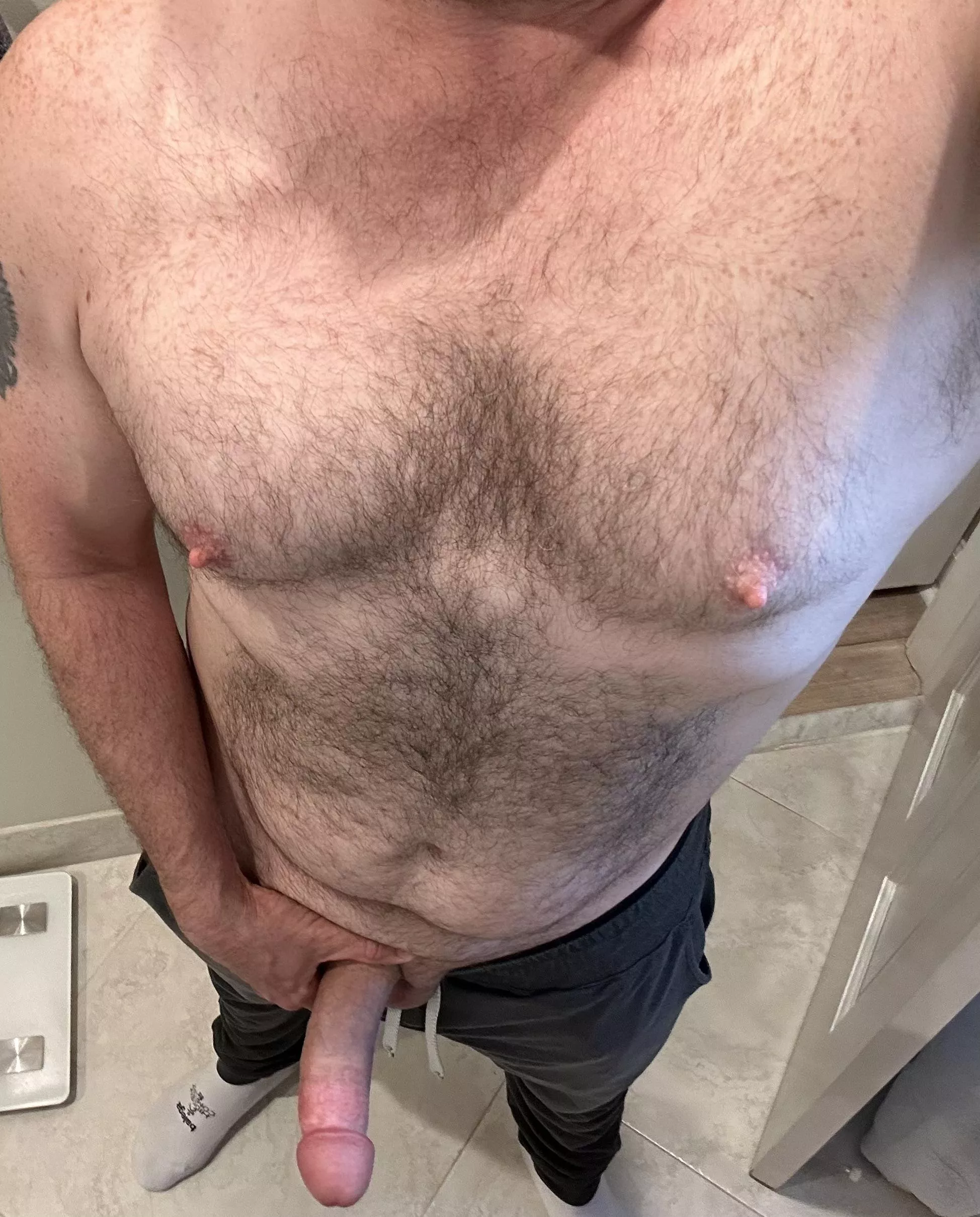 [44] daddy’s heading to the gym.