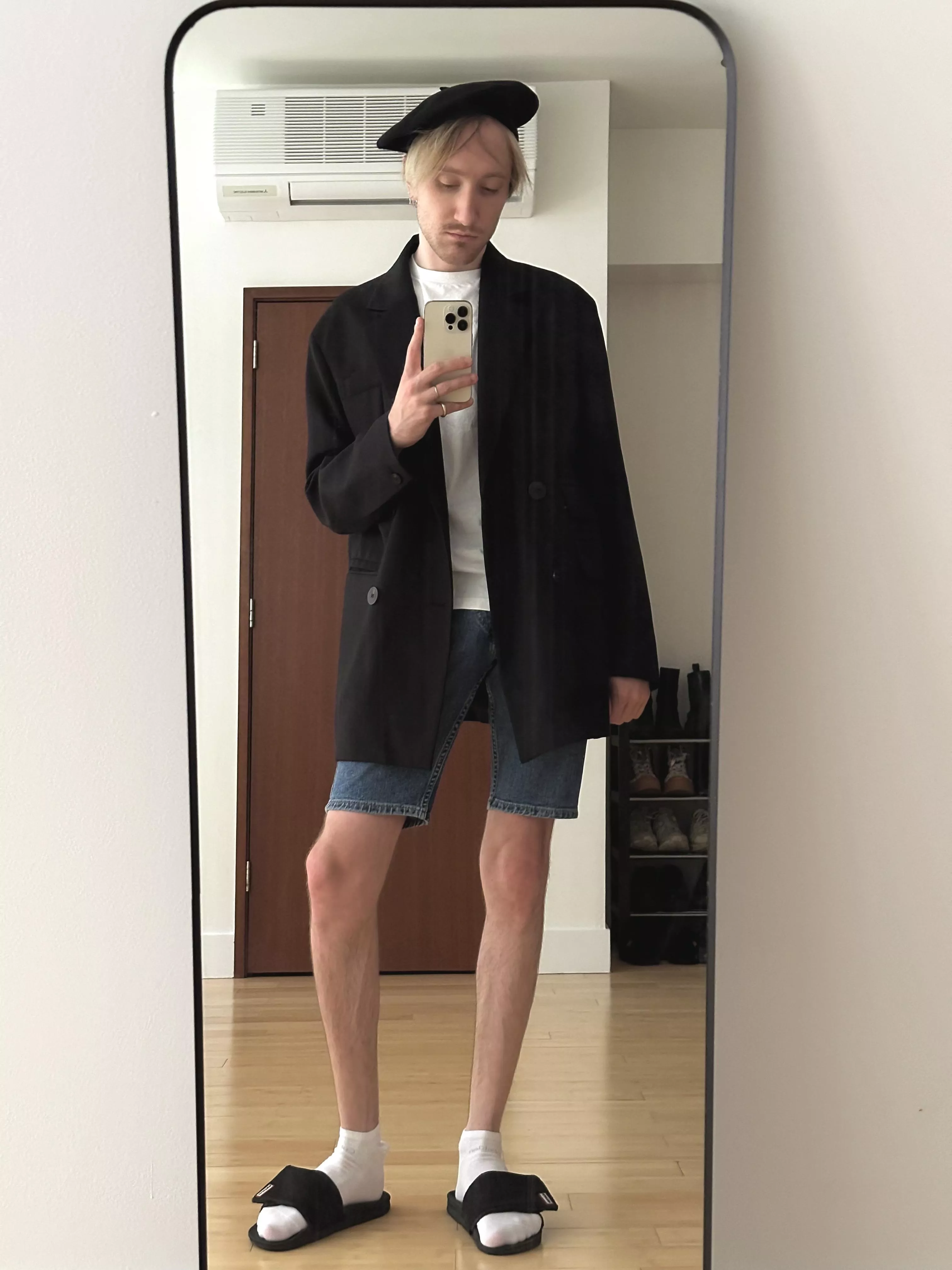 Anyone on Xbox/Switch? Apex, Overwatch or anything else (open to try new games). 