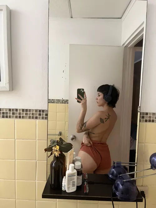 boi booty that really needs some spanking 