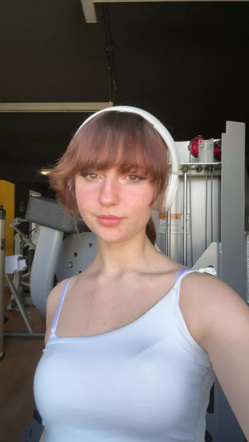 Can we li[f]t together