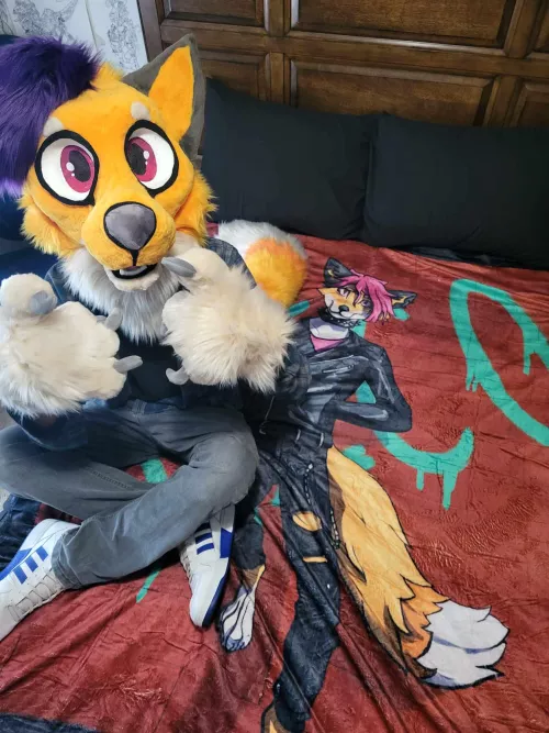 Daily fursuit posting