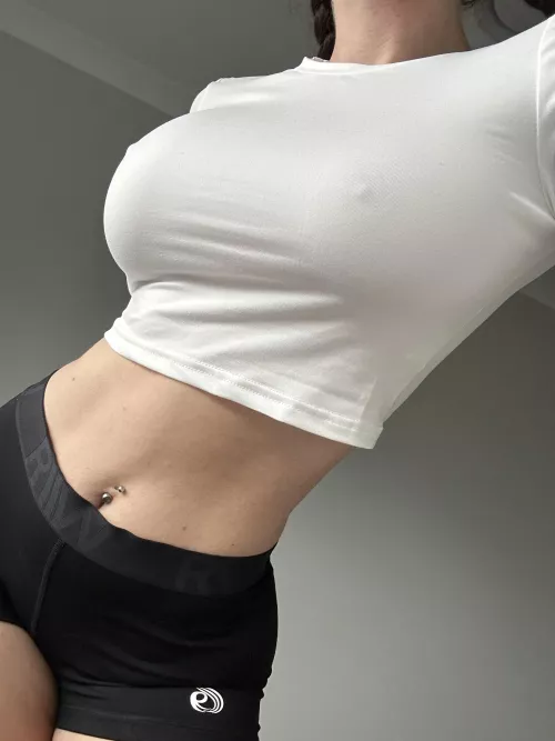 Follow me @annaannas_91