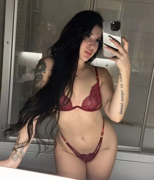 goth gal's are the best c*ck suckers in my opinion heheh