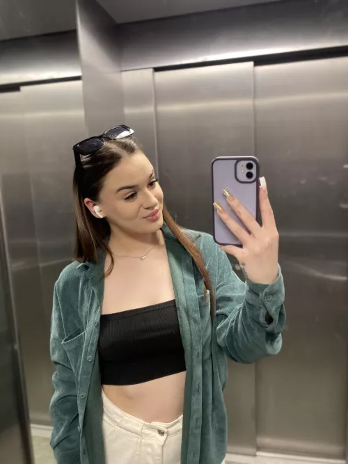 Great outfit for a walk ^_^ (F22)