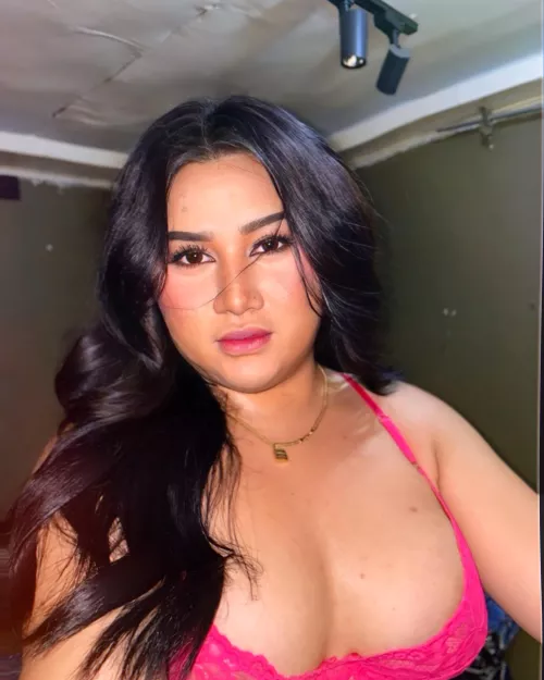 Helloo asian trans here