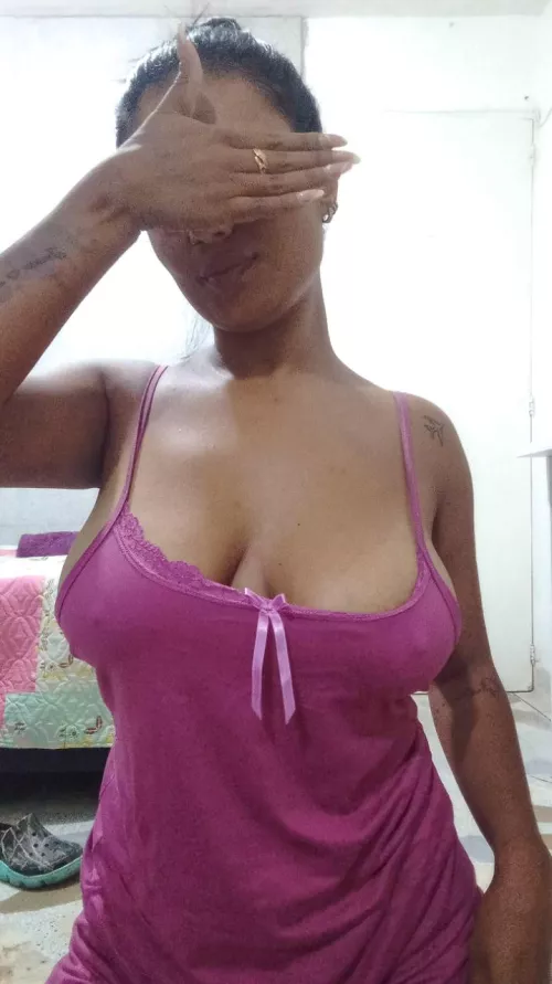 Hey! dont look me like that!