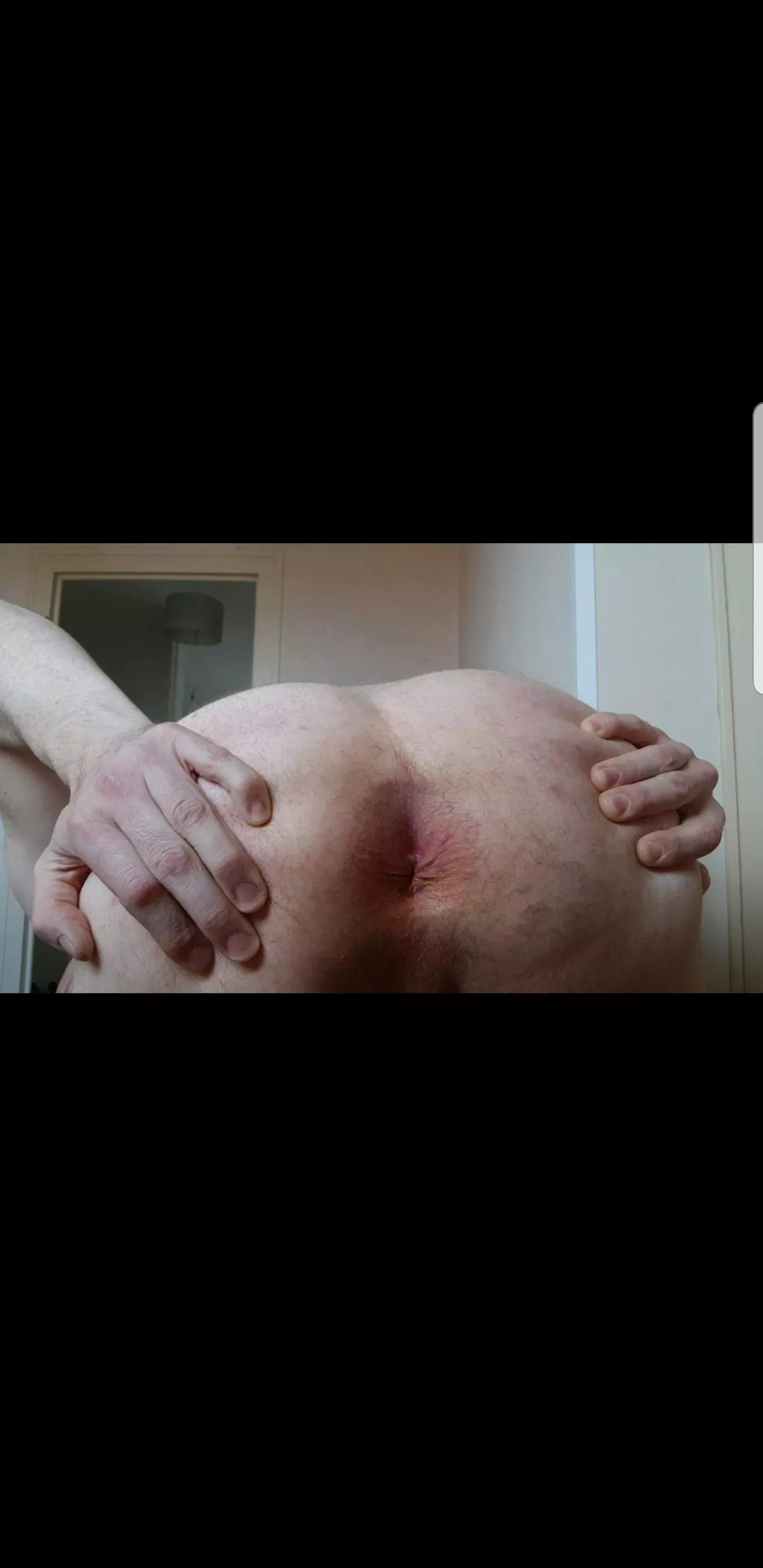 Hi guys, can you cumtribe me please? Give me your cum 🤤🤤🤤. Dm me