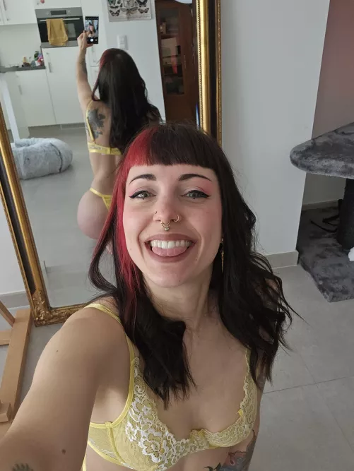 Hi!! U like this color ?