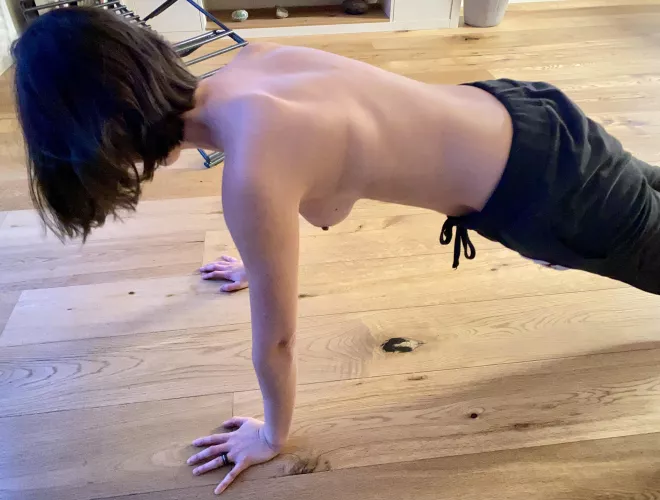 How long can you hold the plank position…(Swiss girl)