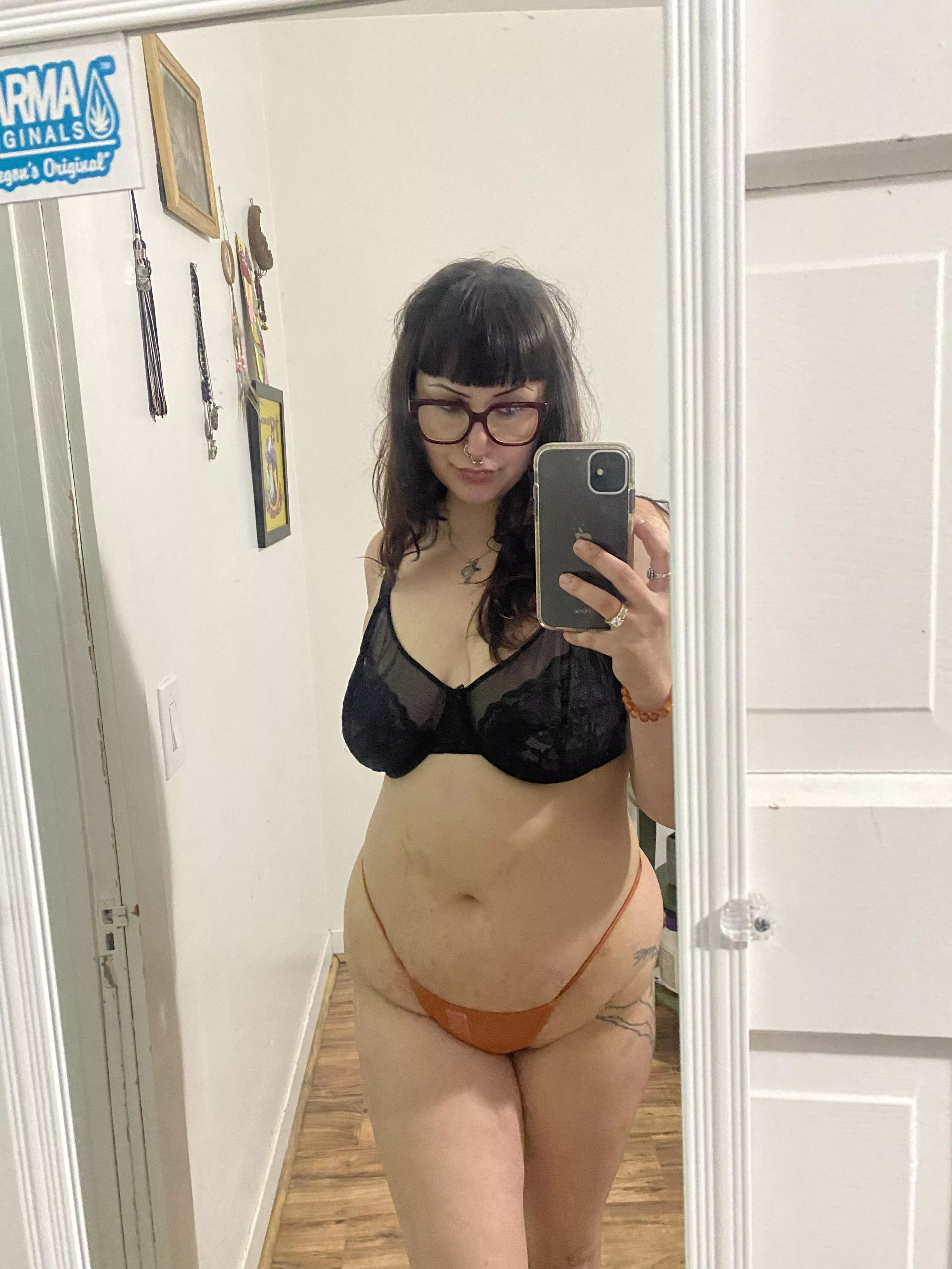 How’s your evening going💋