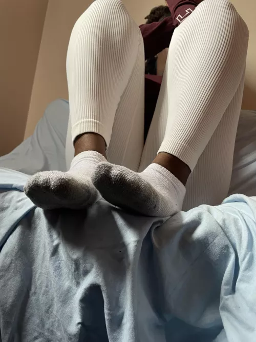 I feel like my feet look pretty good don't ya agree