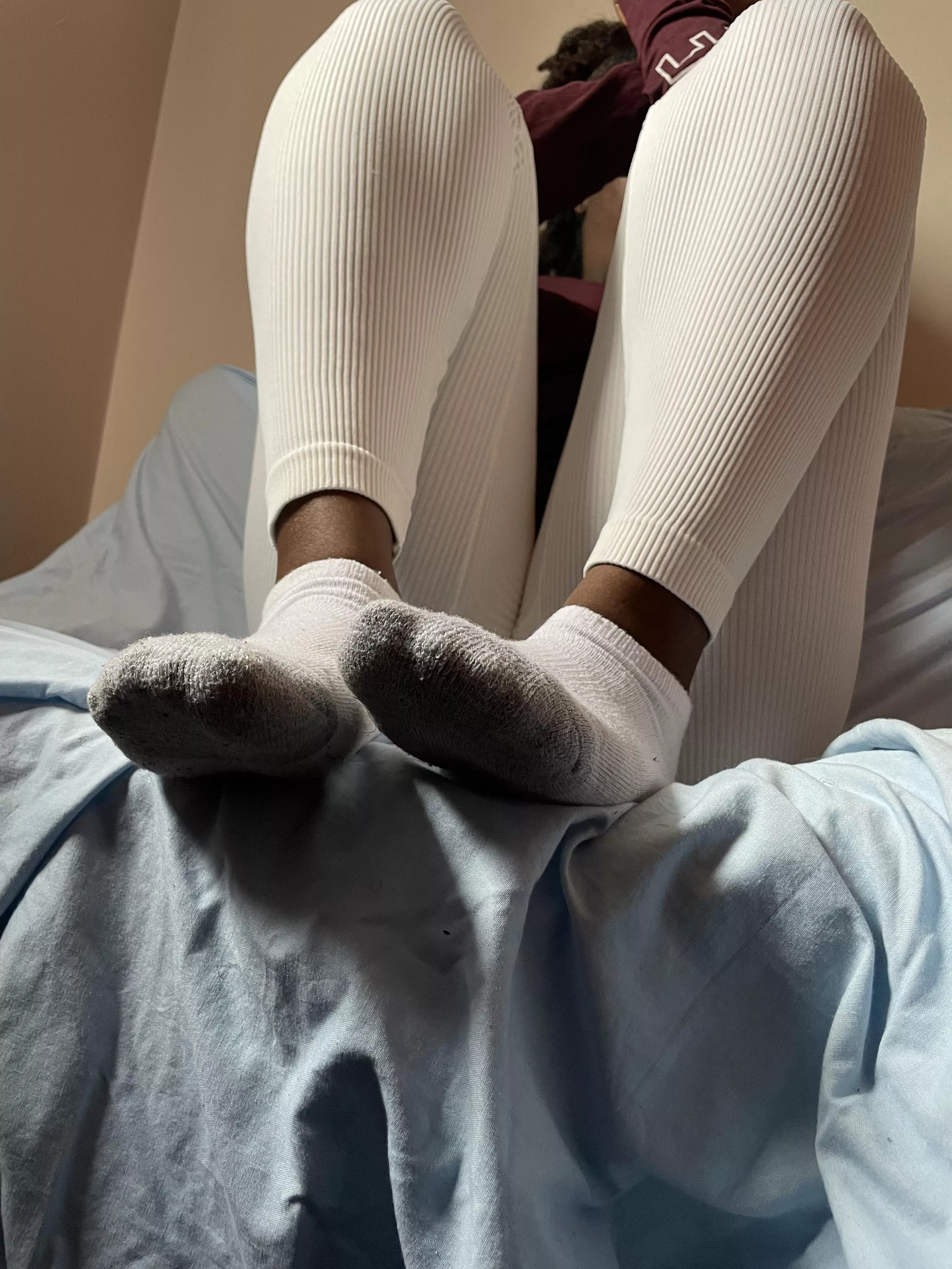 I feel like my feet look pretty good don't ya agree