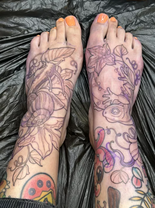 I got my feet tattooed 🥹