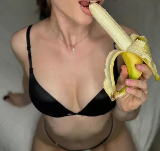 I hope you came hungry for some booty Perfect wife for u daddy