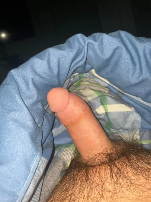 I just wanna cum so back who gonna help💦🥵