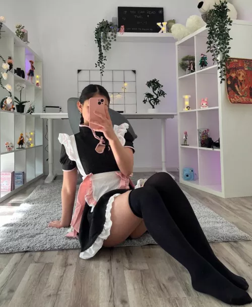 I’ll be your maid today 👉🏻👈🏻