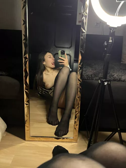 In tights i feel even more confident before date