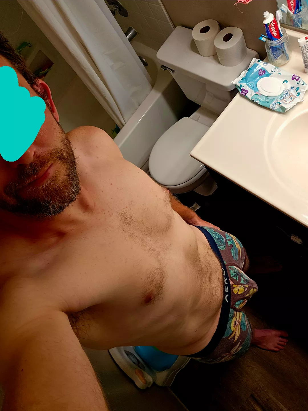 Just a lil morning bulge