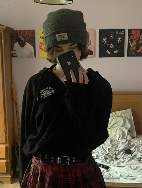 just a silly twink in a silly world