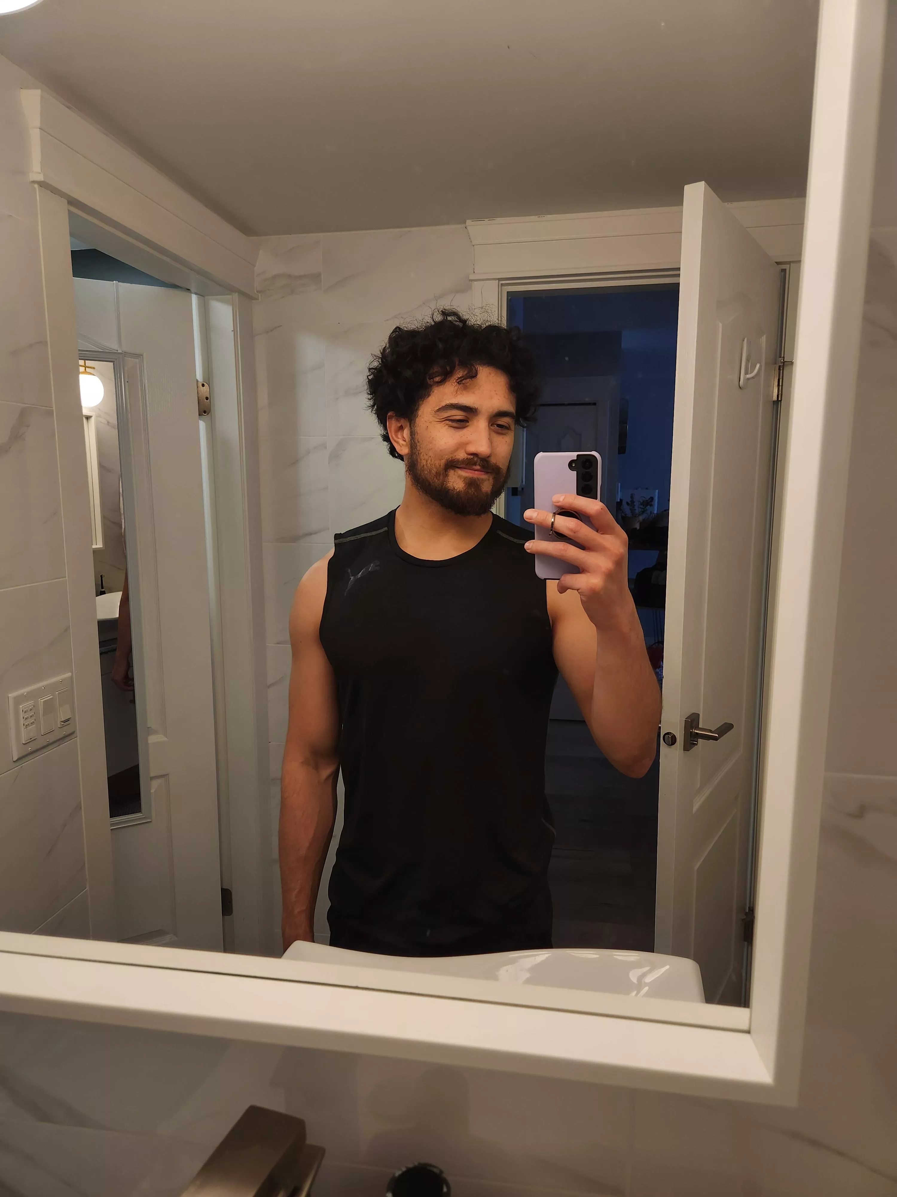 Just finished some cardio 🥵 enjoy my Fijian fro 🦱