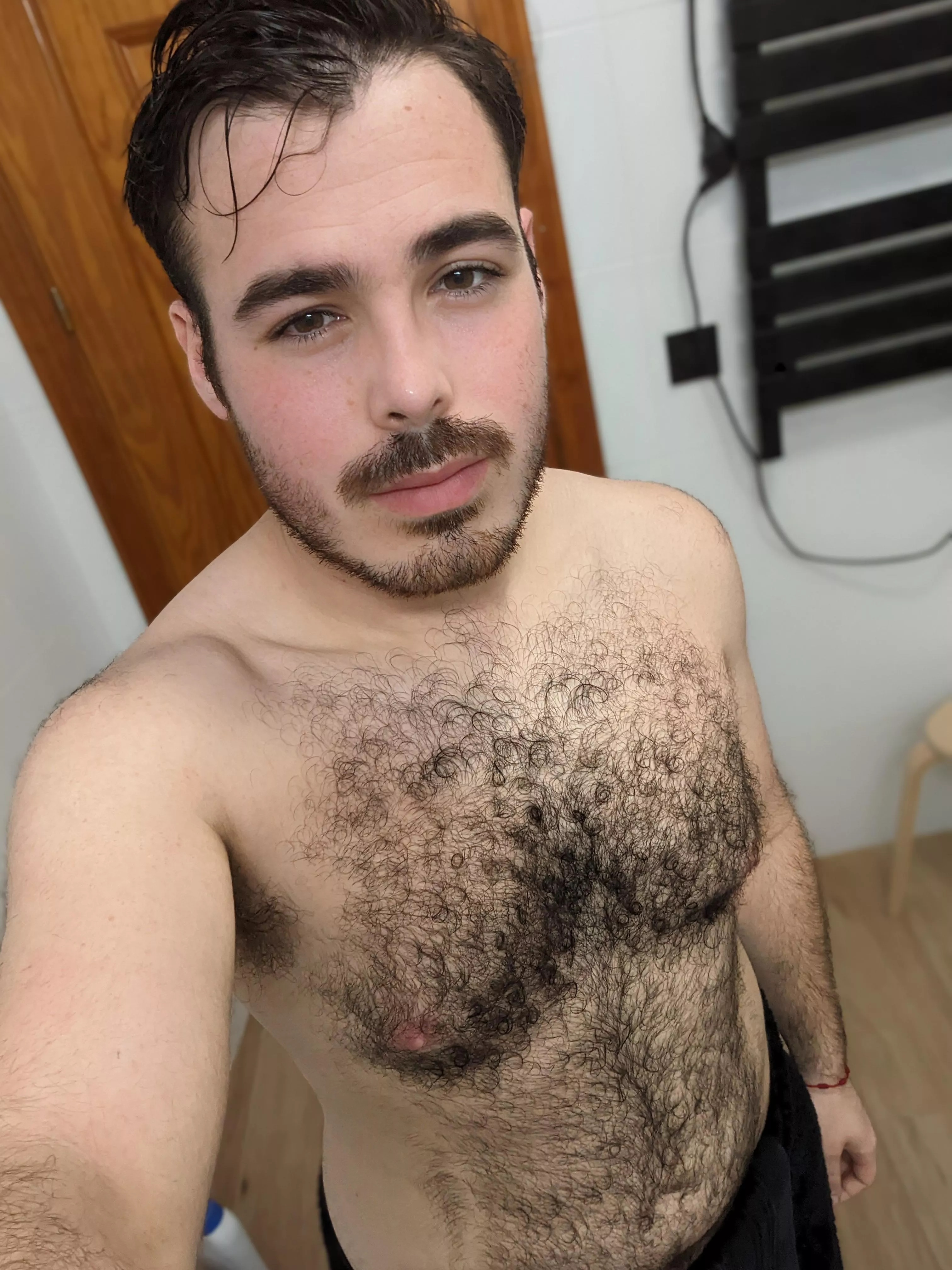 Monday showers hit different. Have a nice week! 😁