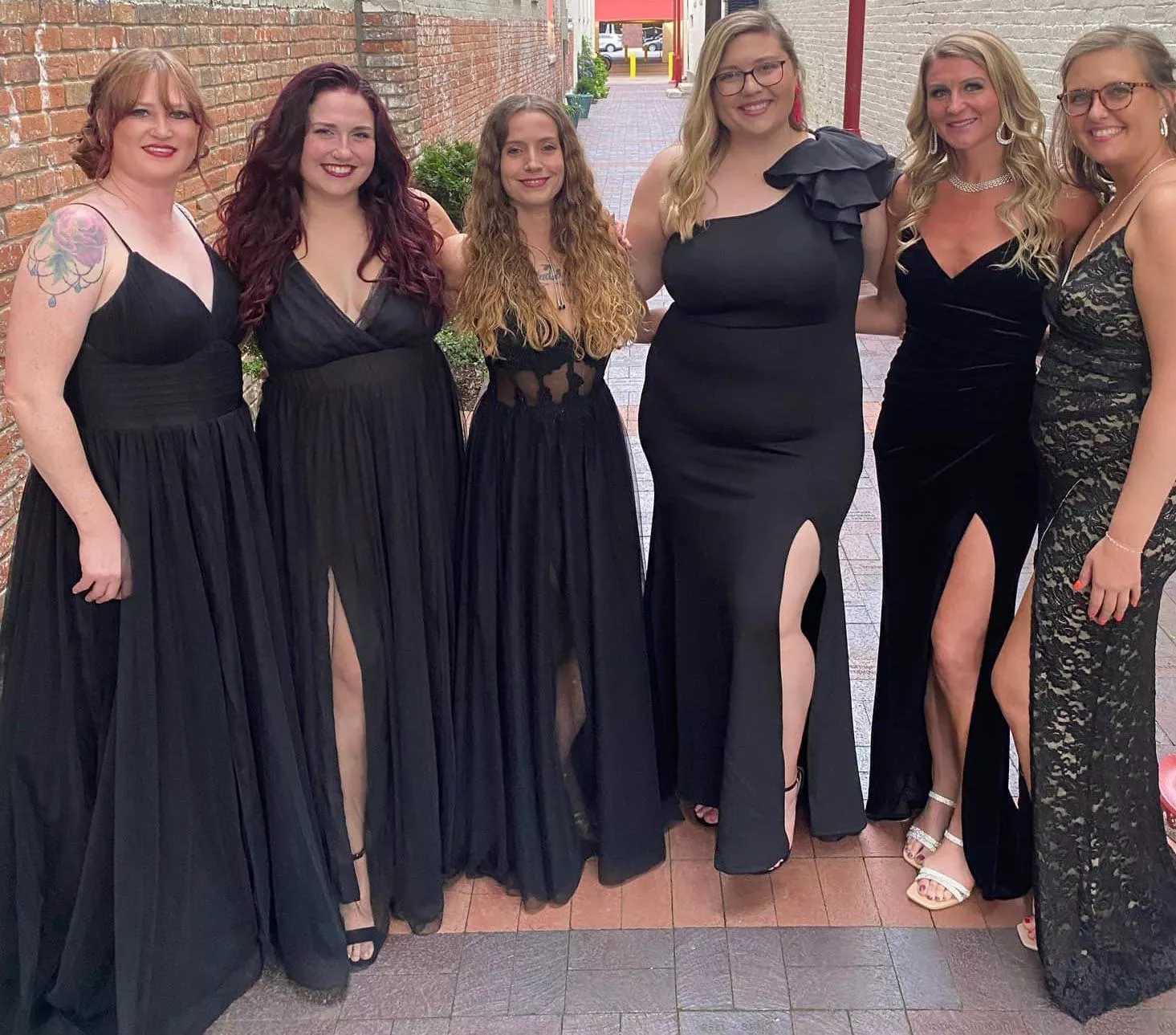 Pick Your Fave Gala Girl [6]