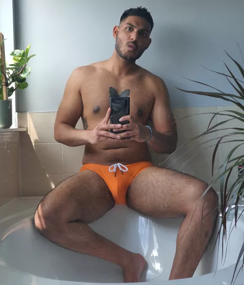 Should i wear these to the pool ?🙈