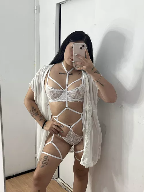 So embarrassed to show my body here