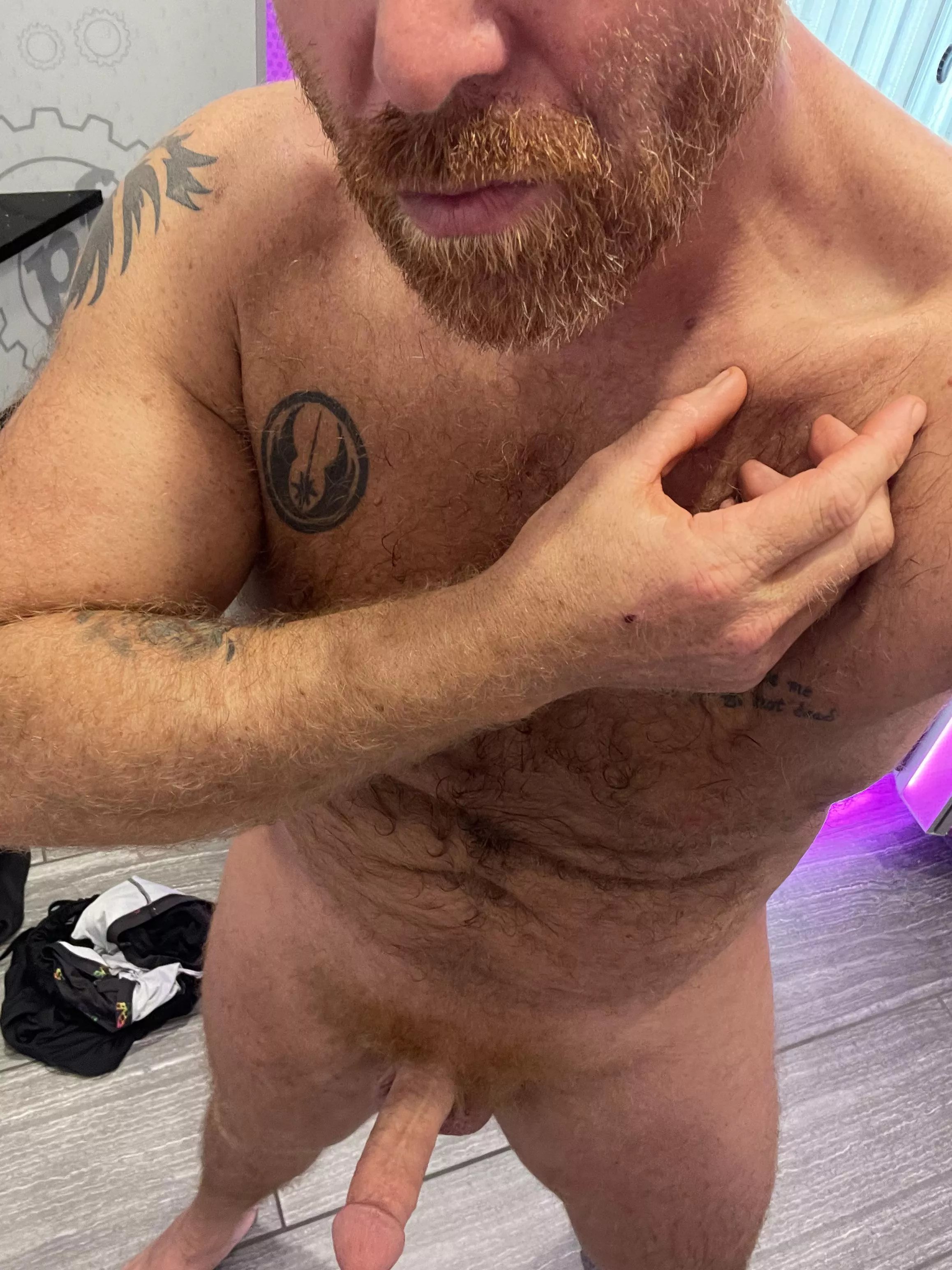 Sweaty post-workout 😏