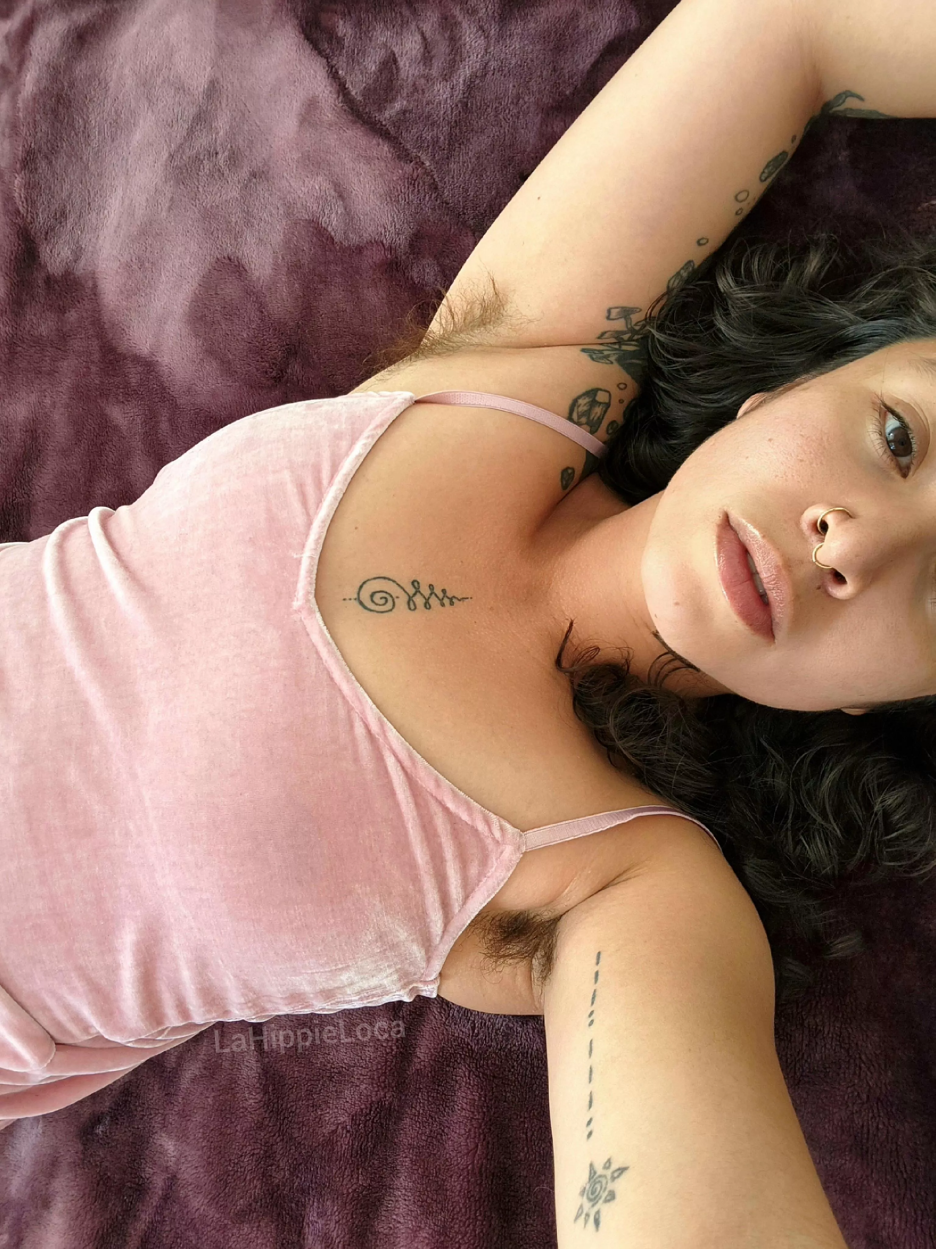 Too hard to pass up feminine hairy pits