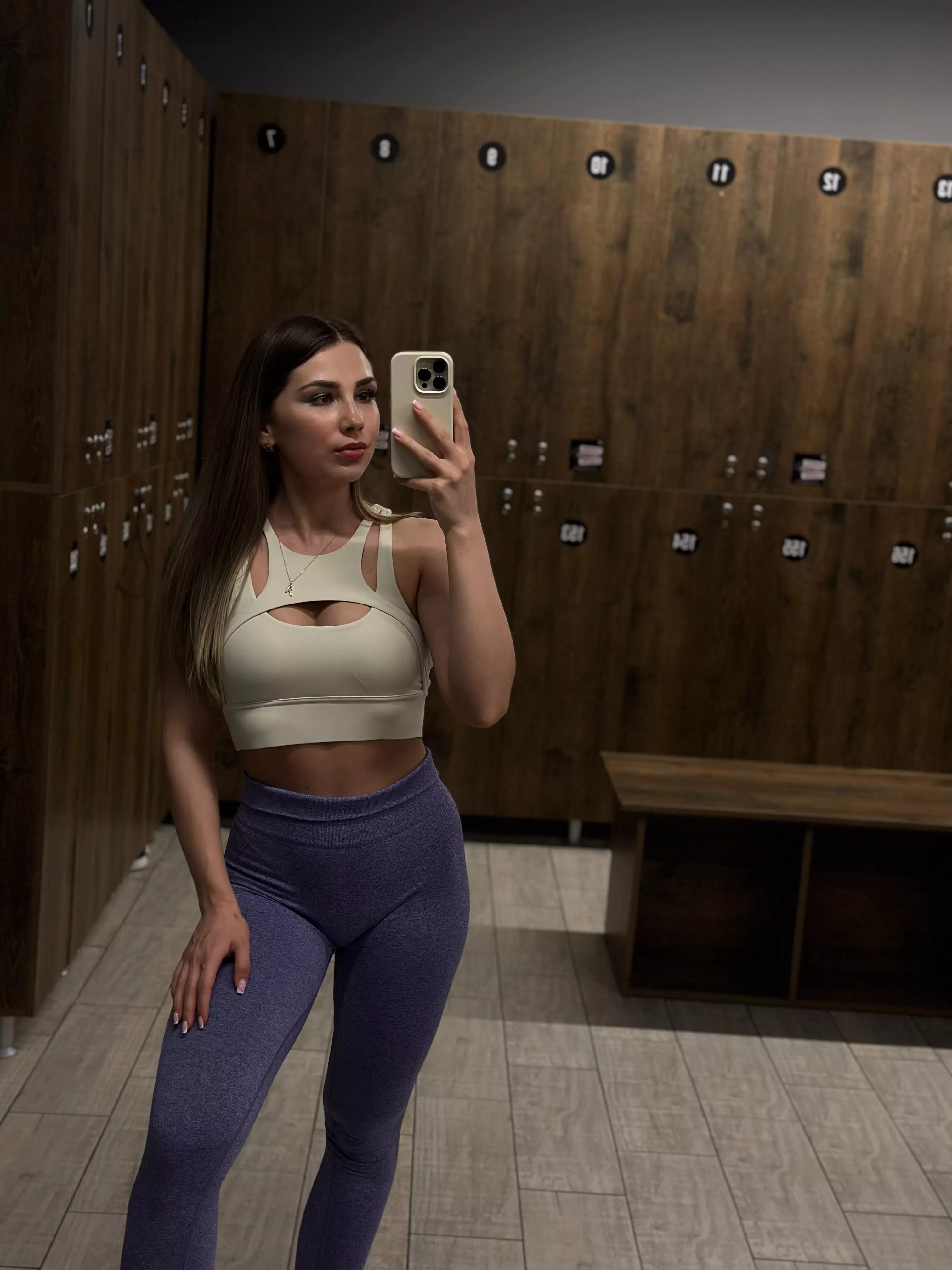 What do you think about this outfit + my face, is it a winning combo? ;)