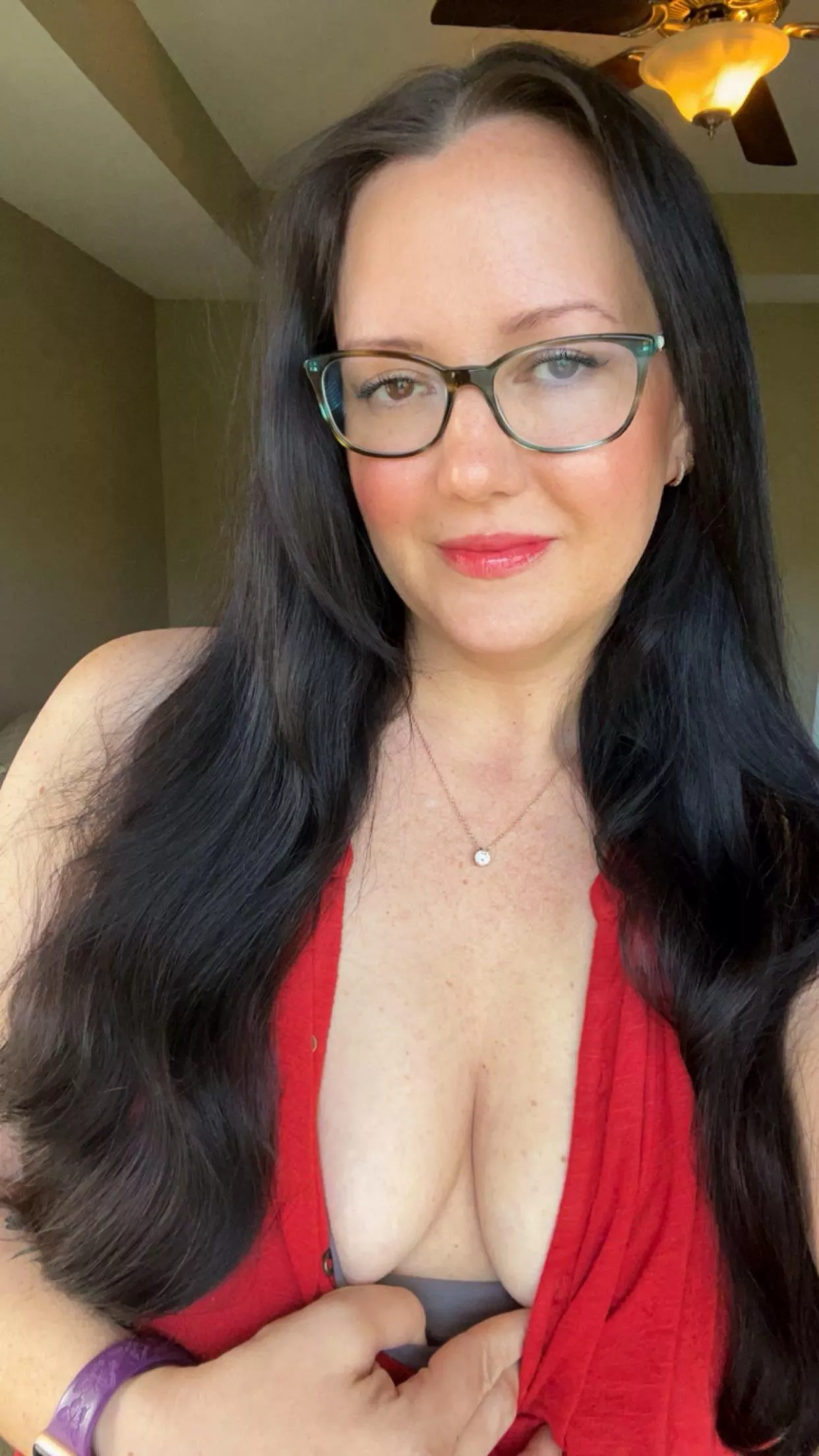 What do you think of my new necklace? 