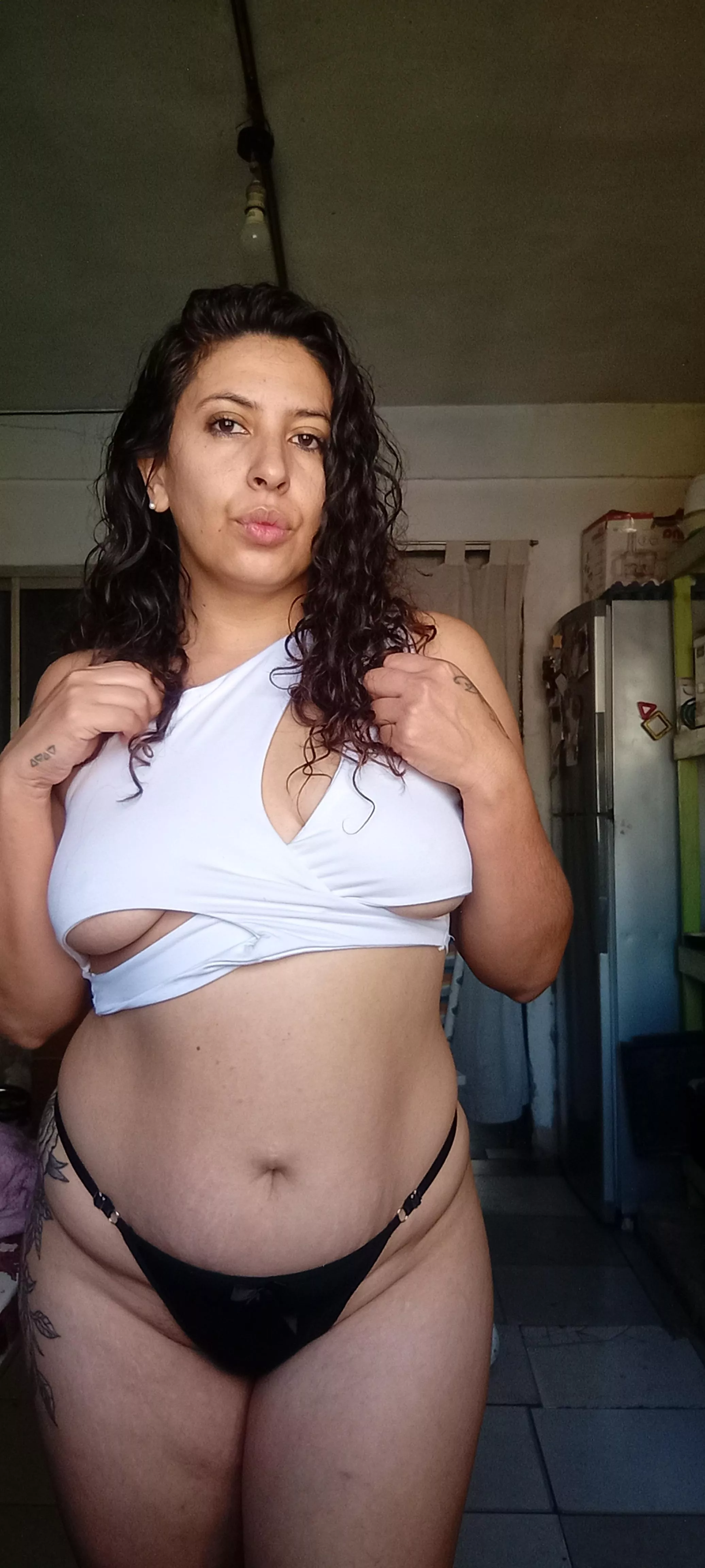 Would you eat or fuck first?