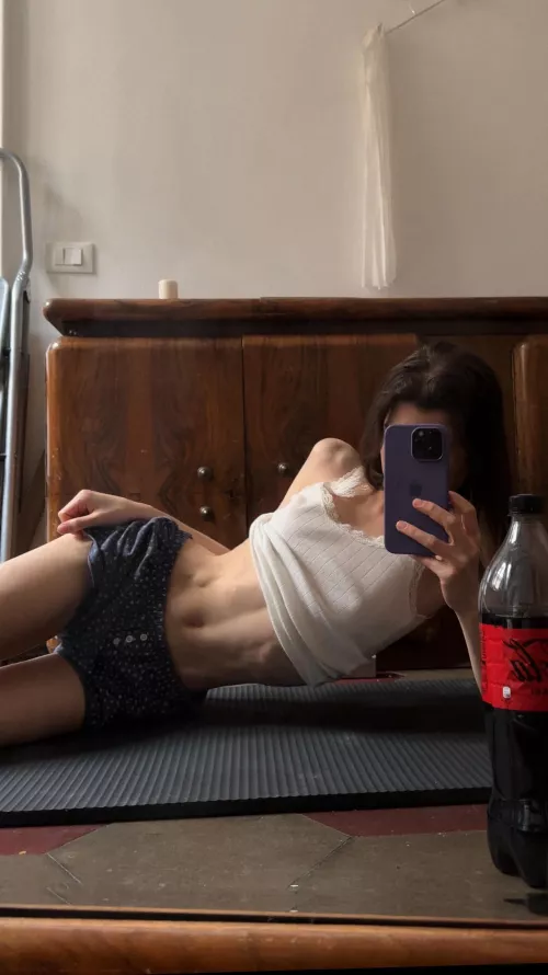 Would you grab my waist while kissing me? 