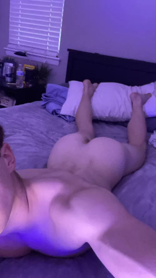 (24) do I have a bubble butt?