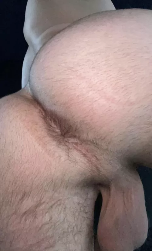 28. Jock boy looking for hung daddies. DM for snap