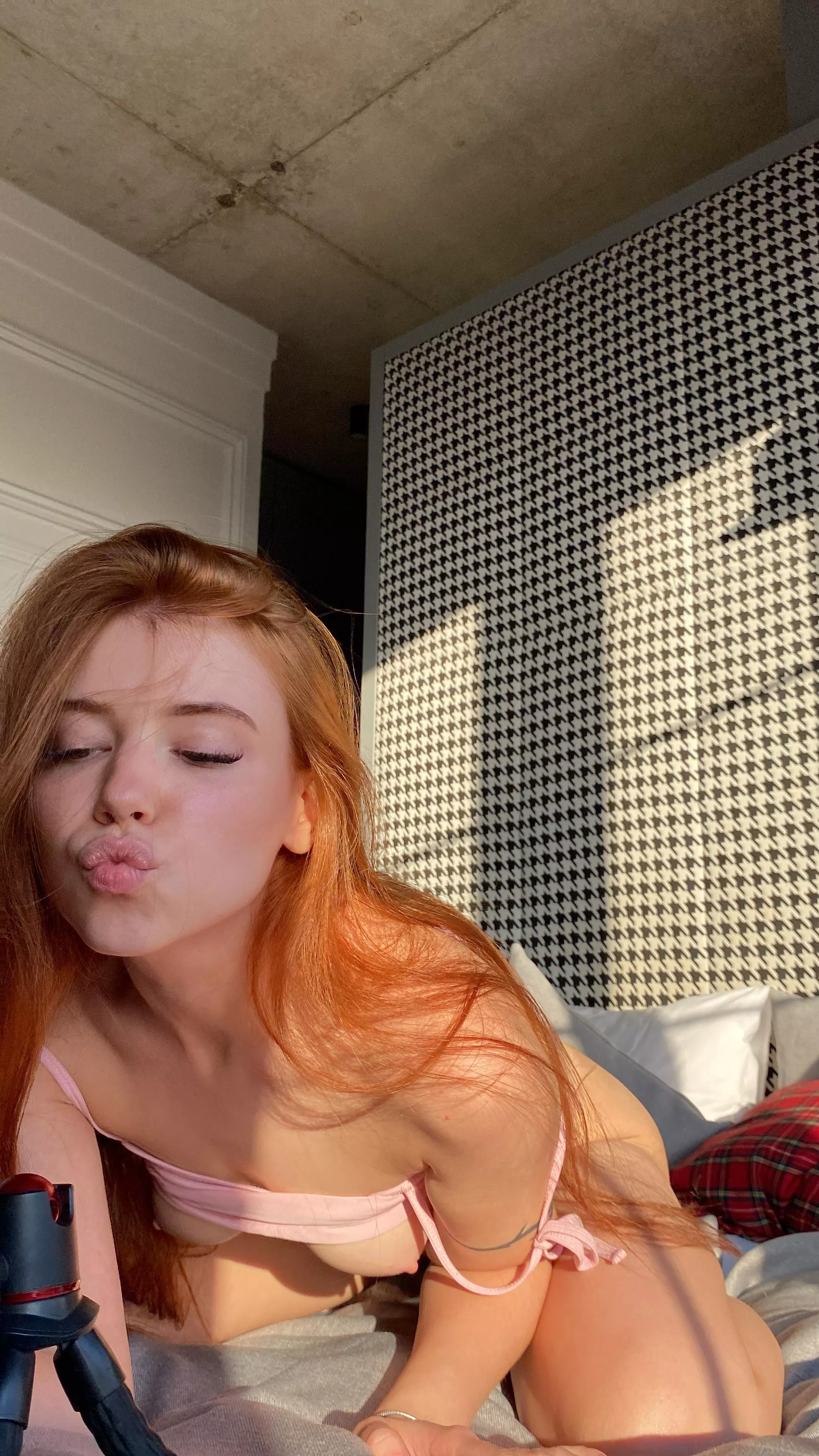 absolutely happy to kiss u (if u`d help me to take off that top finally)