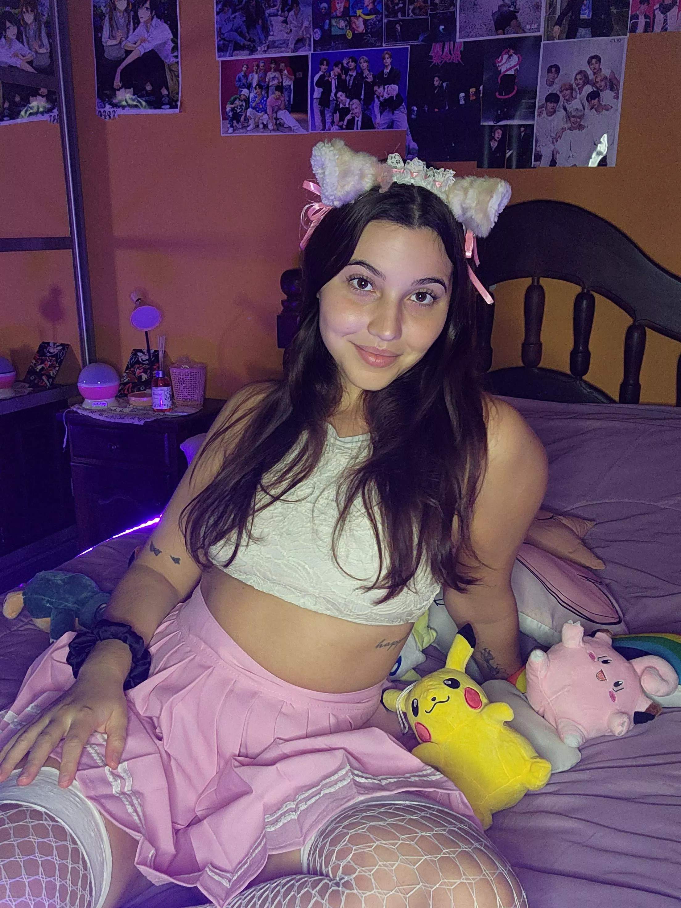 Am I looking sexy in this top?