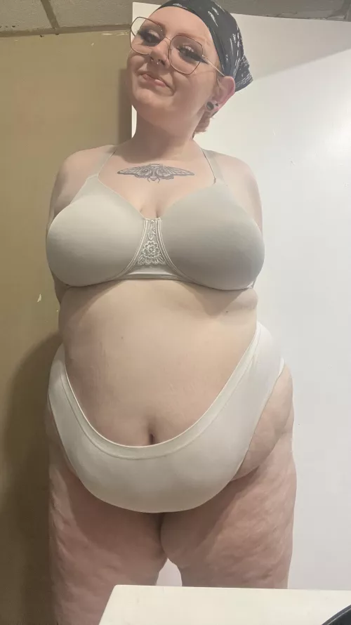 angel in disguise 😈